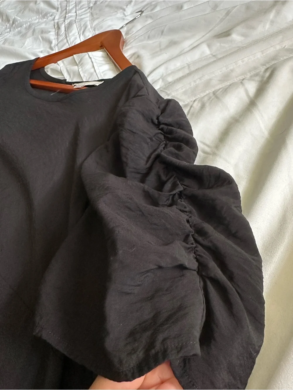 LOFT Black Puff Sleeve Blouse EUC